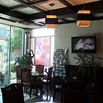 卢比亚纳酒店 Yrsheku