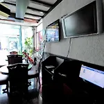 卢比亚纳酒店 酒店 Yrsheku